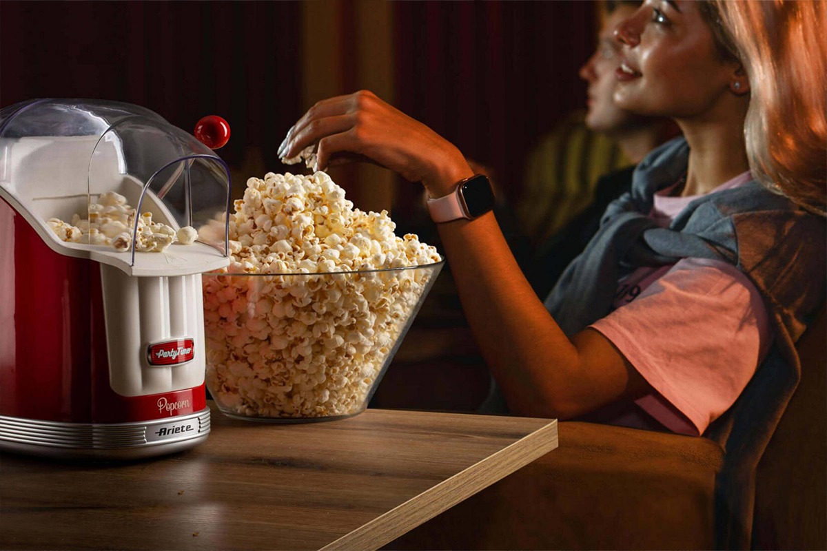 Unlock the Perfect Popcorn Experience with a West Bend Popcorn Maker